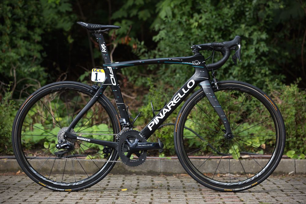 Pro bike Chris Froome s Pinarello Dogma F10 video Cycling Weekly