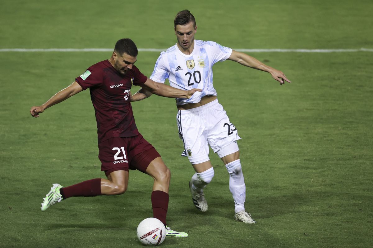 Venezuela Argentina WCup Soccer