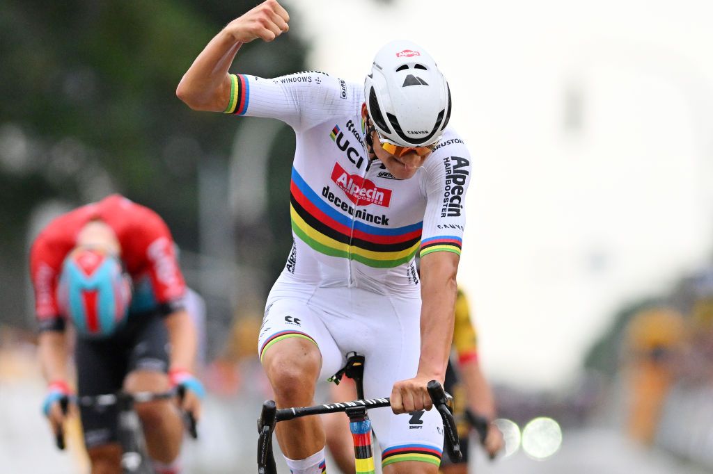 World champion Mathieu van der Poel won the &#039;International Flandrien&#039; award given by Het Nieuwsblad