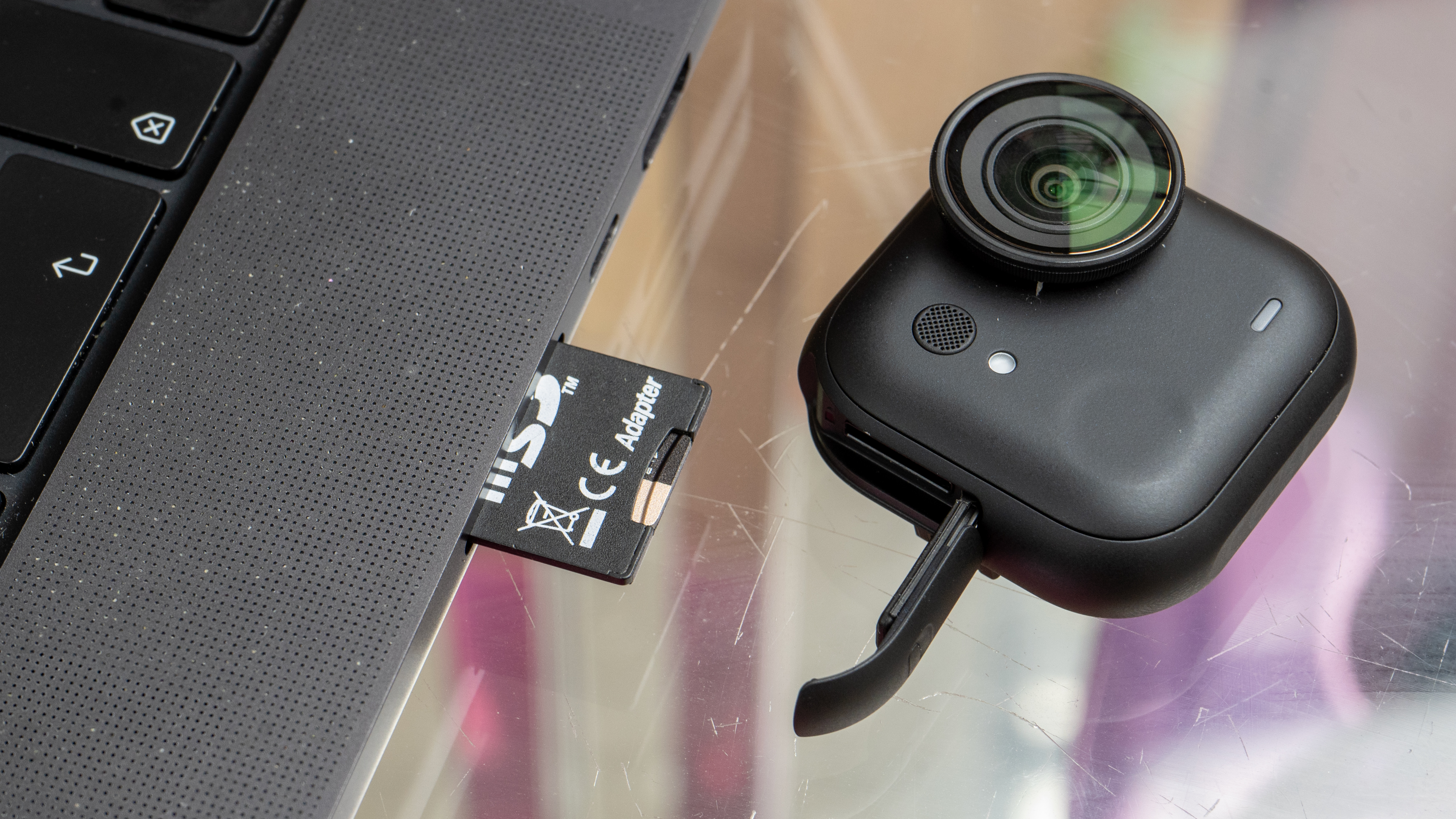 Insta360 Go Ultra with Macbook Pro and memory card