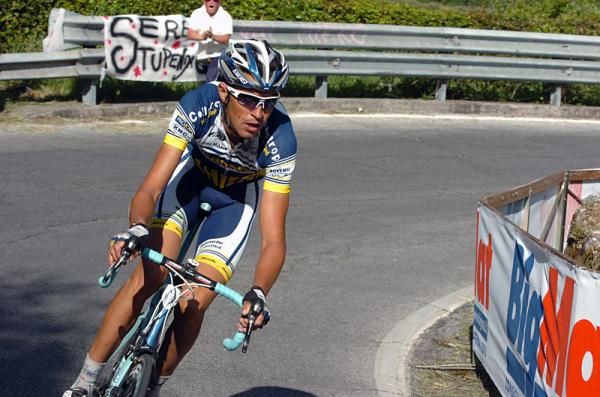 Mirko Selvaggi (Vacansoleil-DCM) attacked on the final climb.
