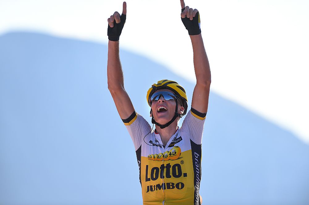 Robert Gesink (LottoNL-Jumbo) win queen stage 14 at Vuelta a Espana