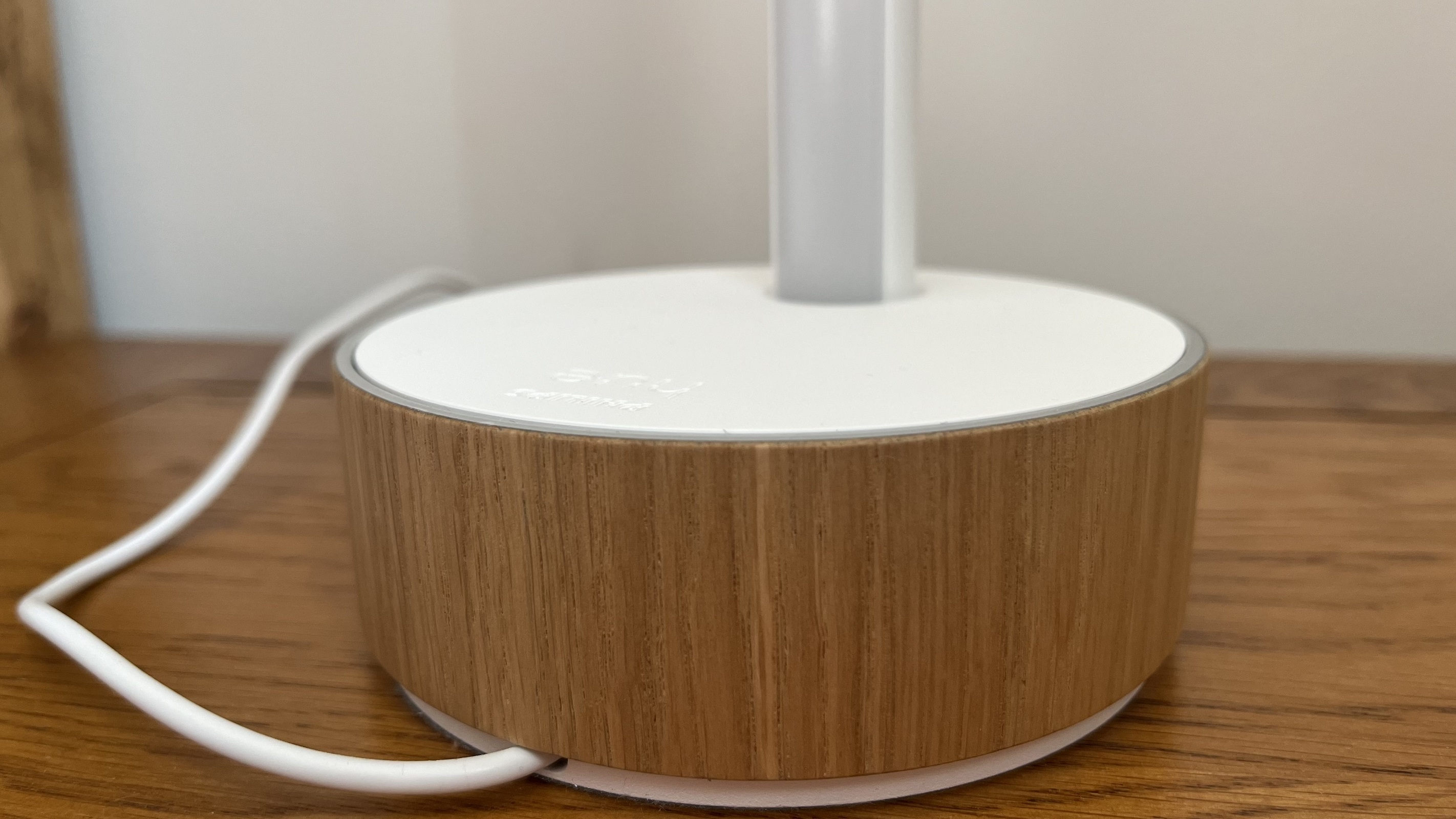 close up of the philips hue signe base