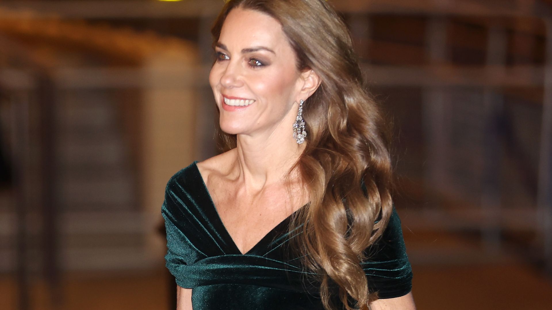 Princess Kate's "Sumptuous" Emerald Velvet Gown Is Giving Ralph Lauren  Christmas | Marie Claire
