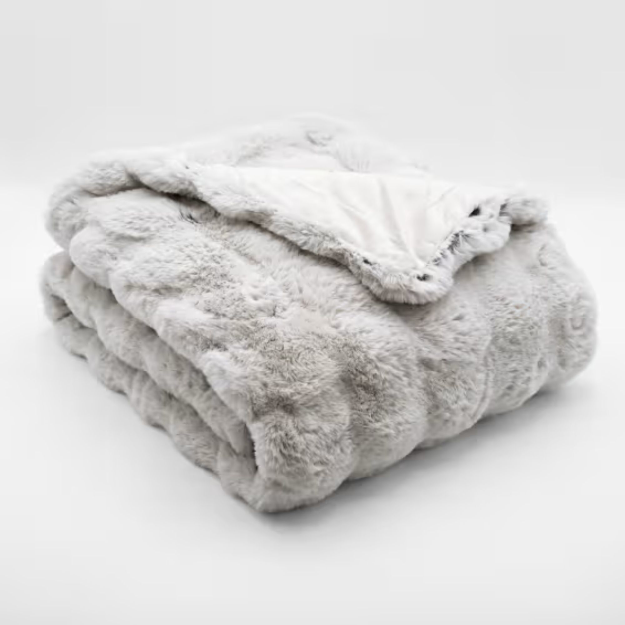 Sleep Number Luxe Faux Fur Chinchilla throw blanket