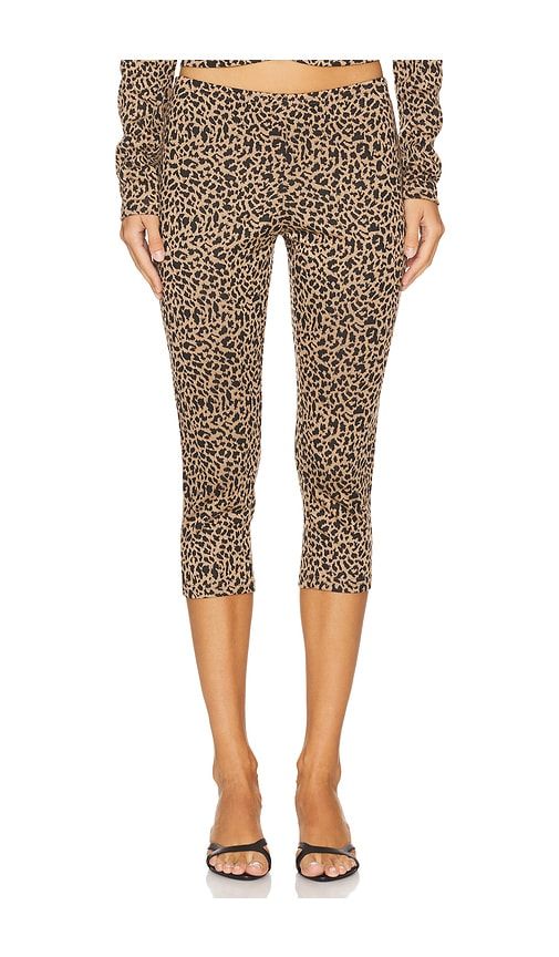 X Revolve Capri
