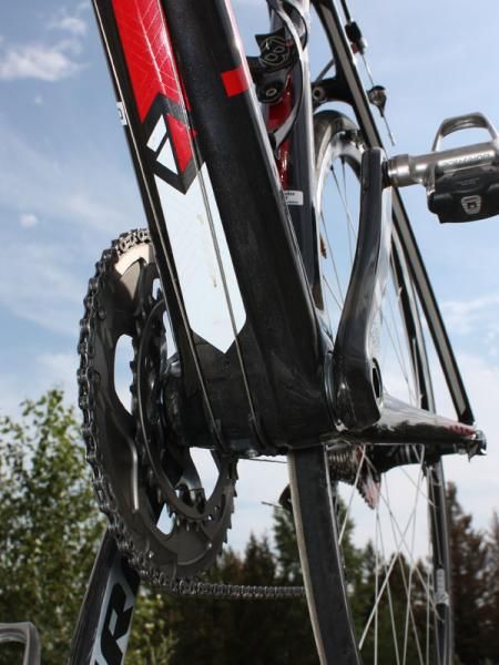 If the down tube on the new Cronus looks big to you, that's because it is. At roughly 76mm across, it's the biggest down tube the Trek corporation has ever produced.