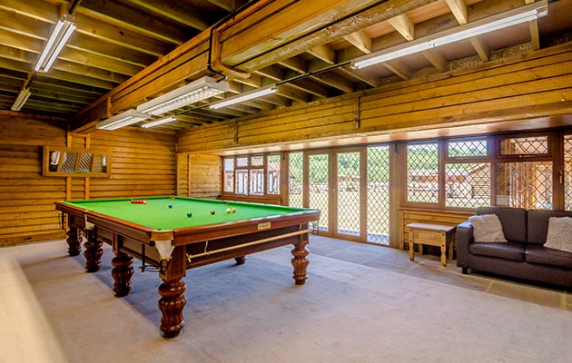 8347495-interior02-800