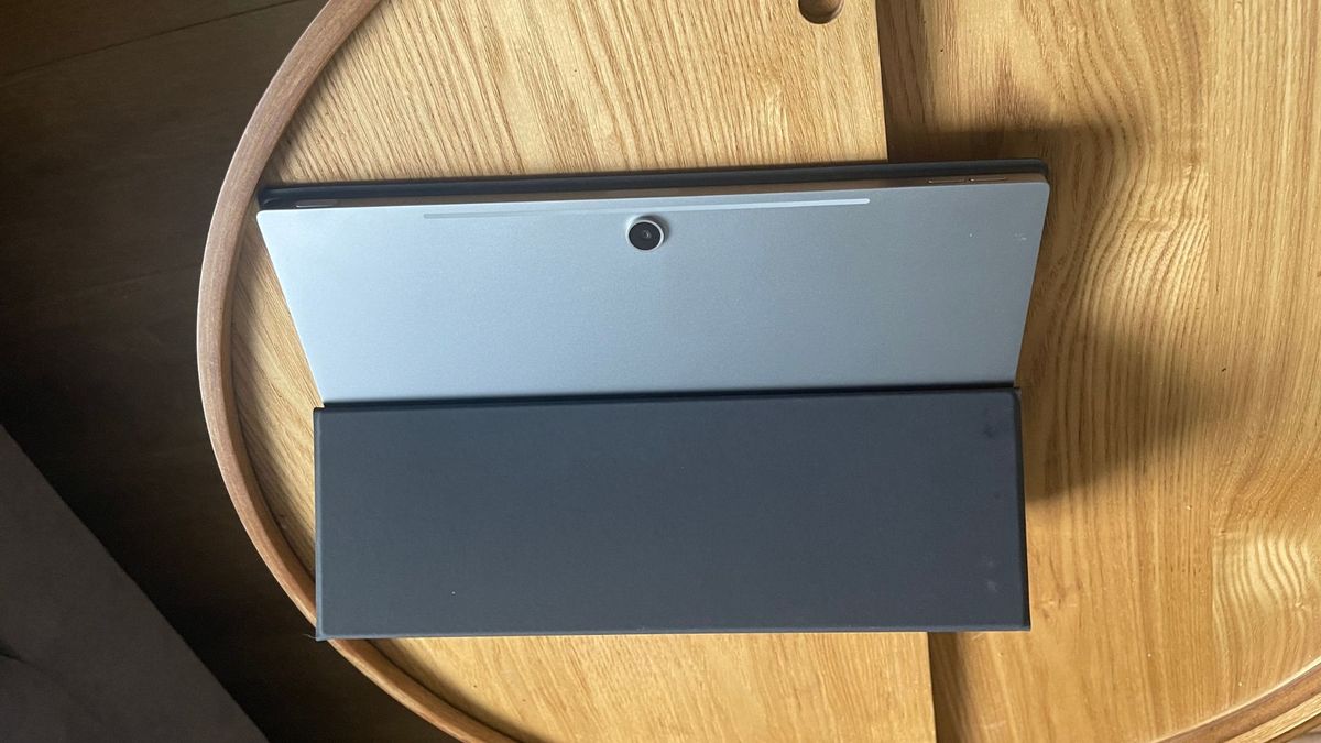 Dell XPS 13 9315 2-in-1 review: Design and display