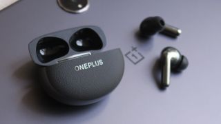 OnePlus Buds Pro 3 review case open plus buds near