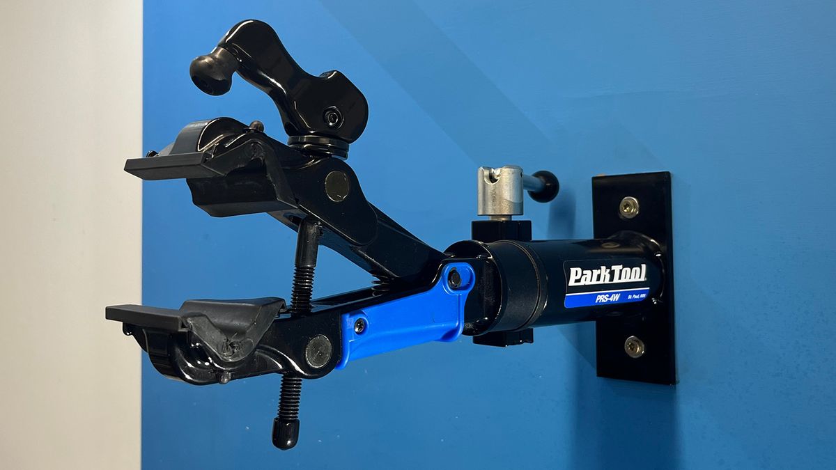 Park Tool Prs 4w 2 Deluxe Wall Mount Repair Stand Review Bike Perfect 1967