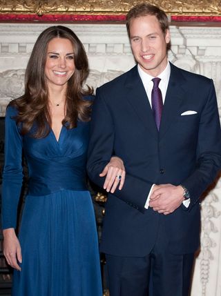 Kate-Middleton-and-Prince William-Royal Engagement Photos-16 November 2010