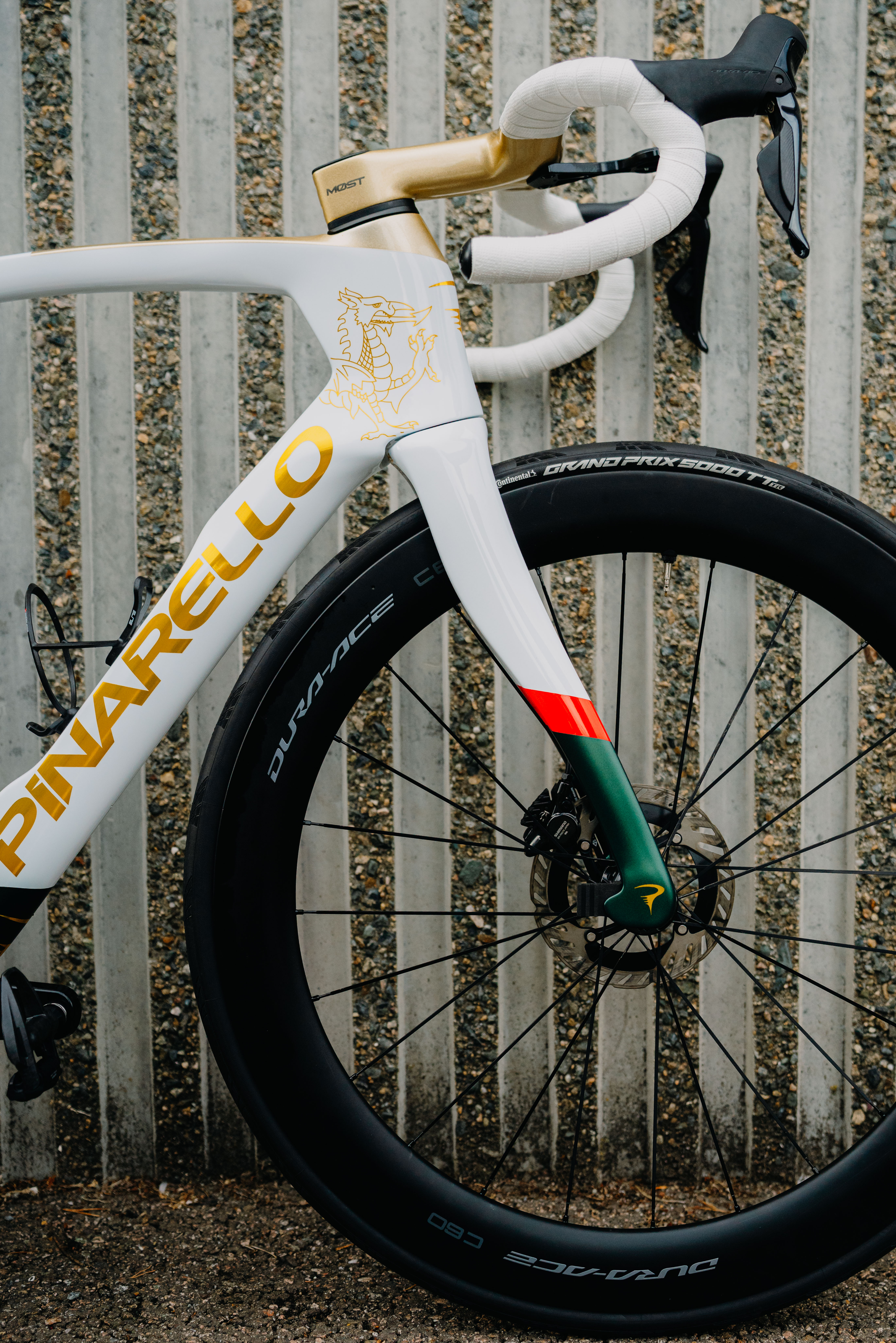 Geraint Thomas&#039; Tour of Britain custom Pinarello Dogma 2025