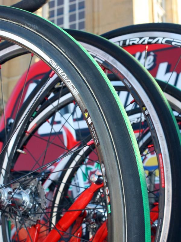 Acqua &amp; Sapone appears quite confident in these shallow-section Shimano Dura-Ace tubulars.