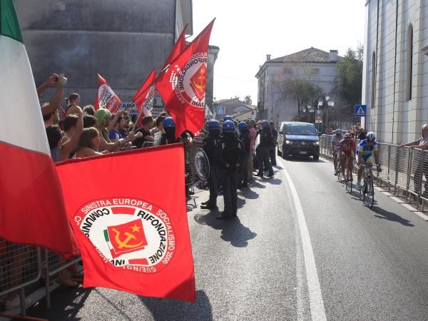 A number of groups gathered to protest the Giro di Padania.