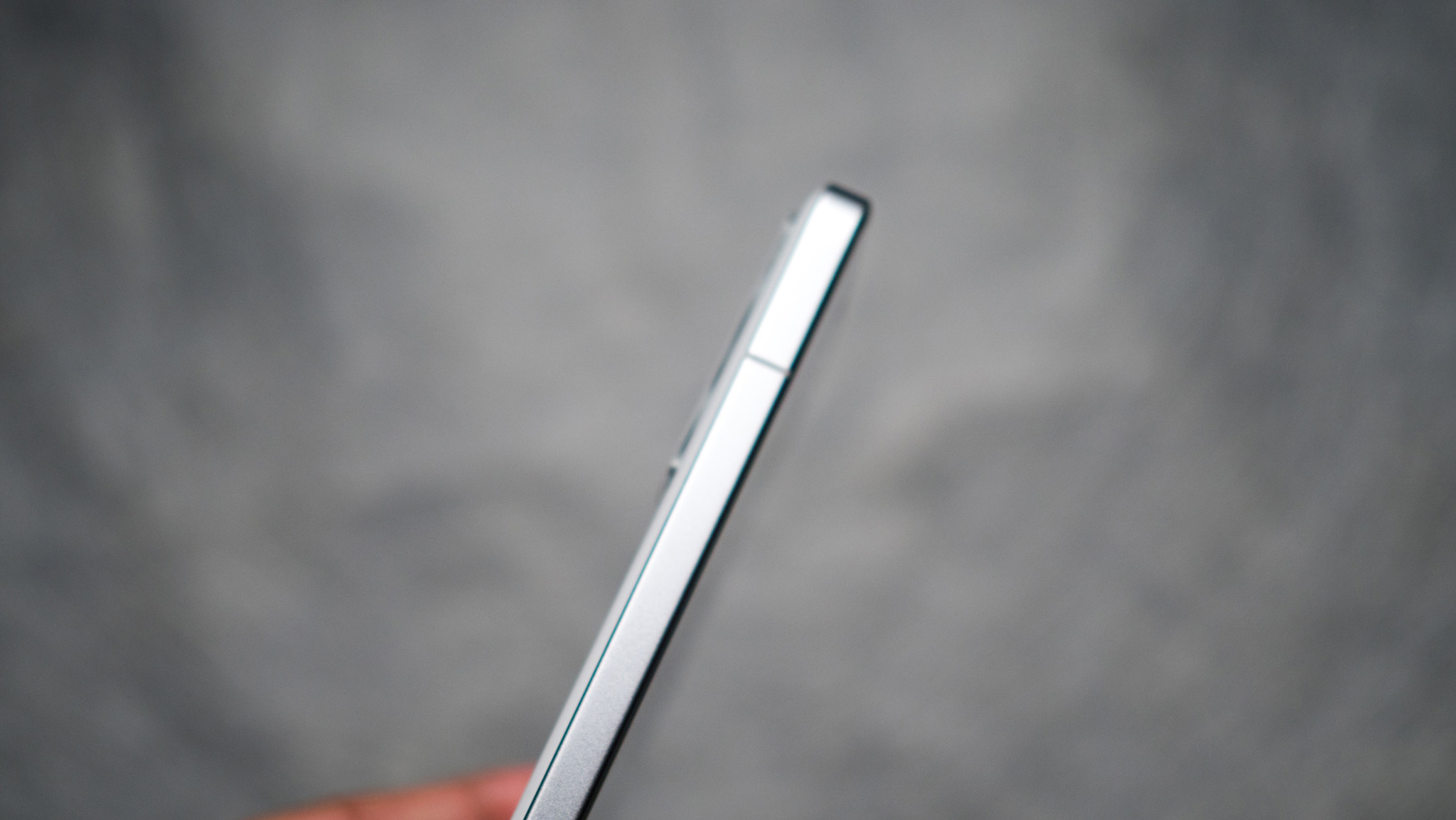 POCO F6 Pro side view with beveled edges