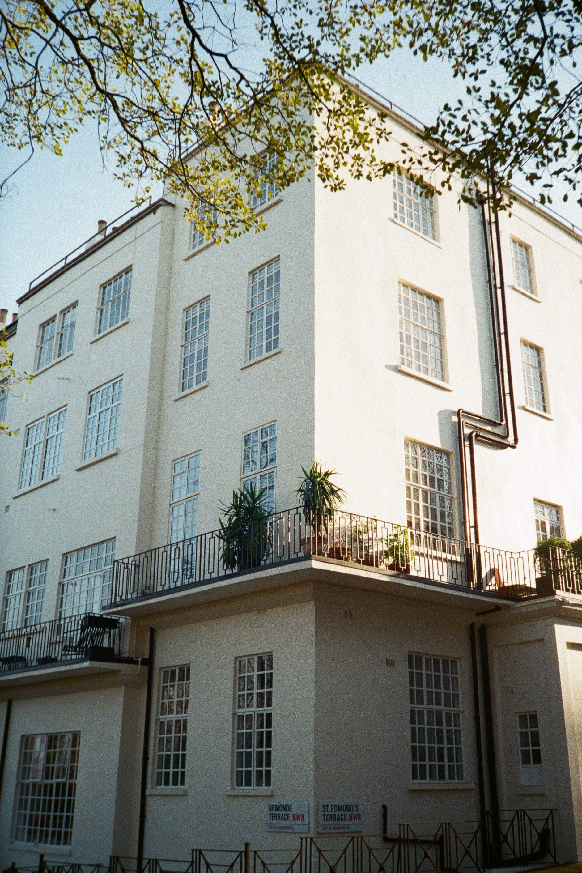 Sample photograph from the Lomo MC-A shot on Lomography 400, showing scenes from London's Primrose Hill