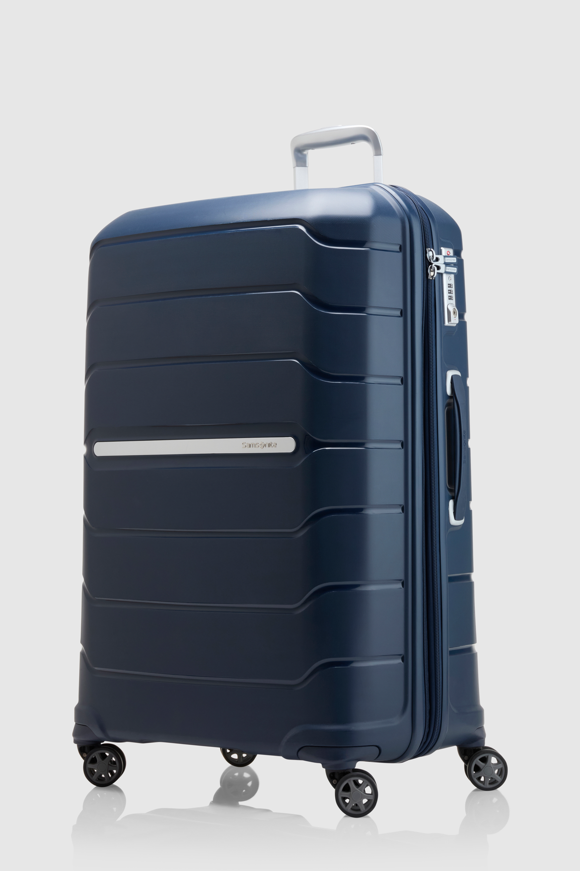 Oc2lite Check-In 75cm Suitcase - Navy