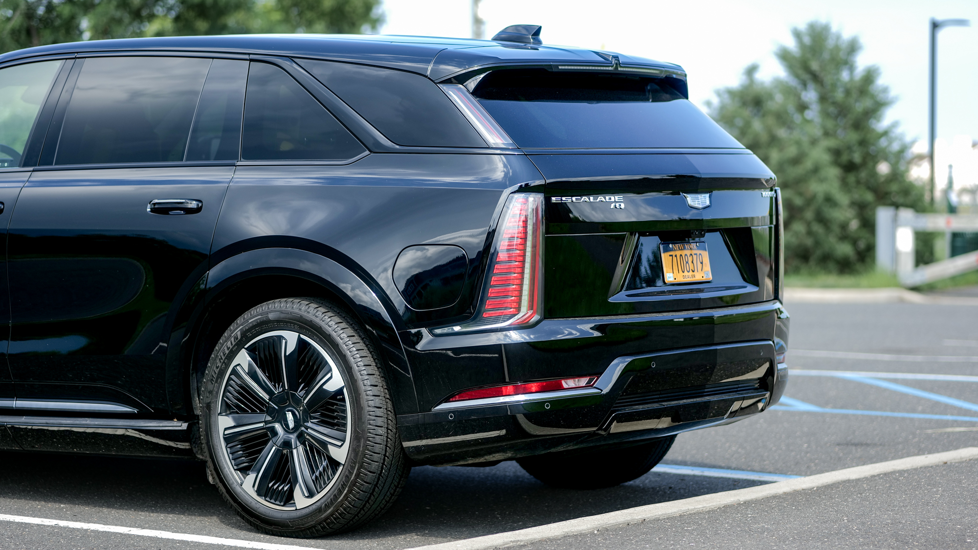 2025 Cadillac Escalade IQ Sport 2 test drive.