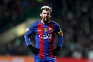 Messi at PSG to sign reported 1maweek deal  Daily Business