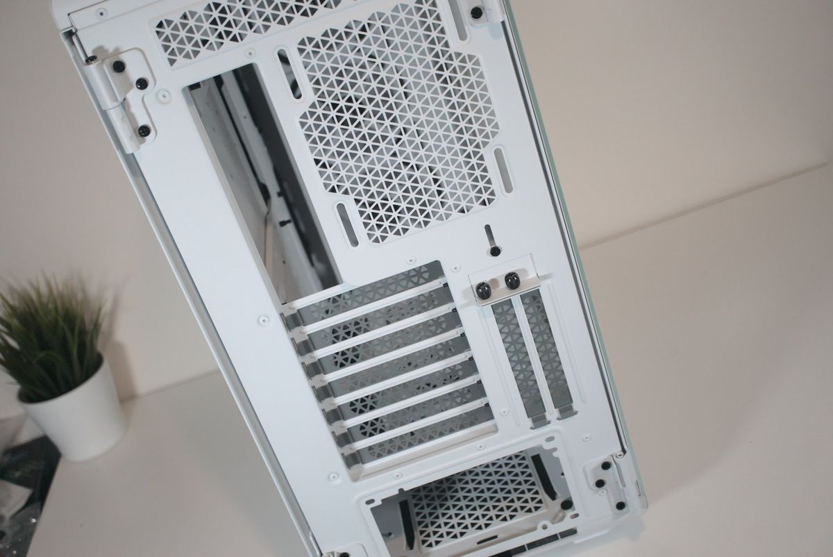 Corsair iCUE 5000T RGB