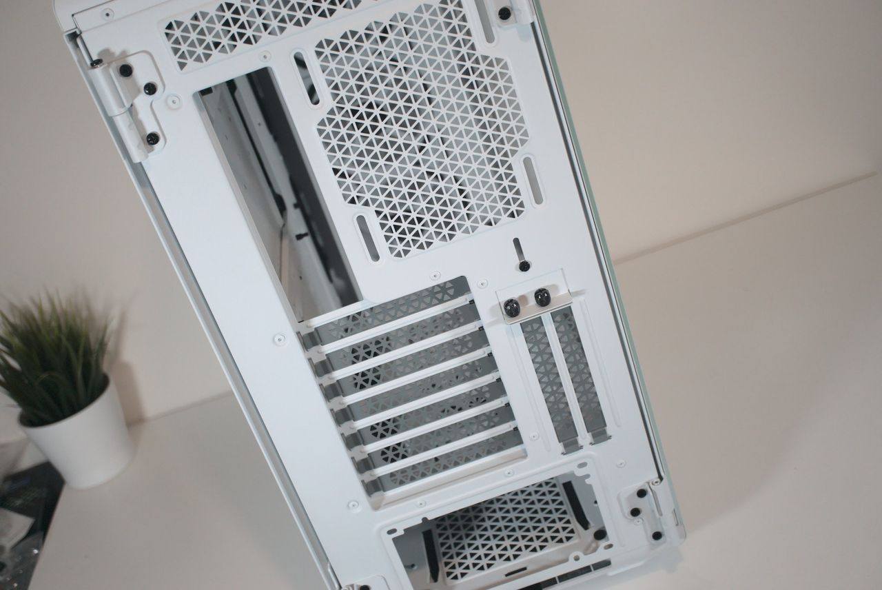 Corsair iCUE 5000T RGB