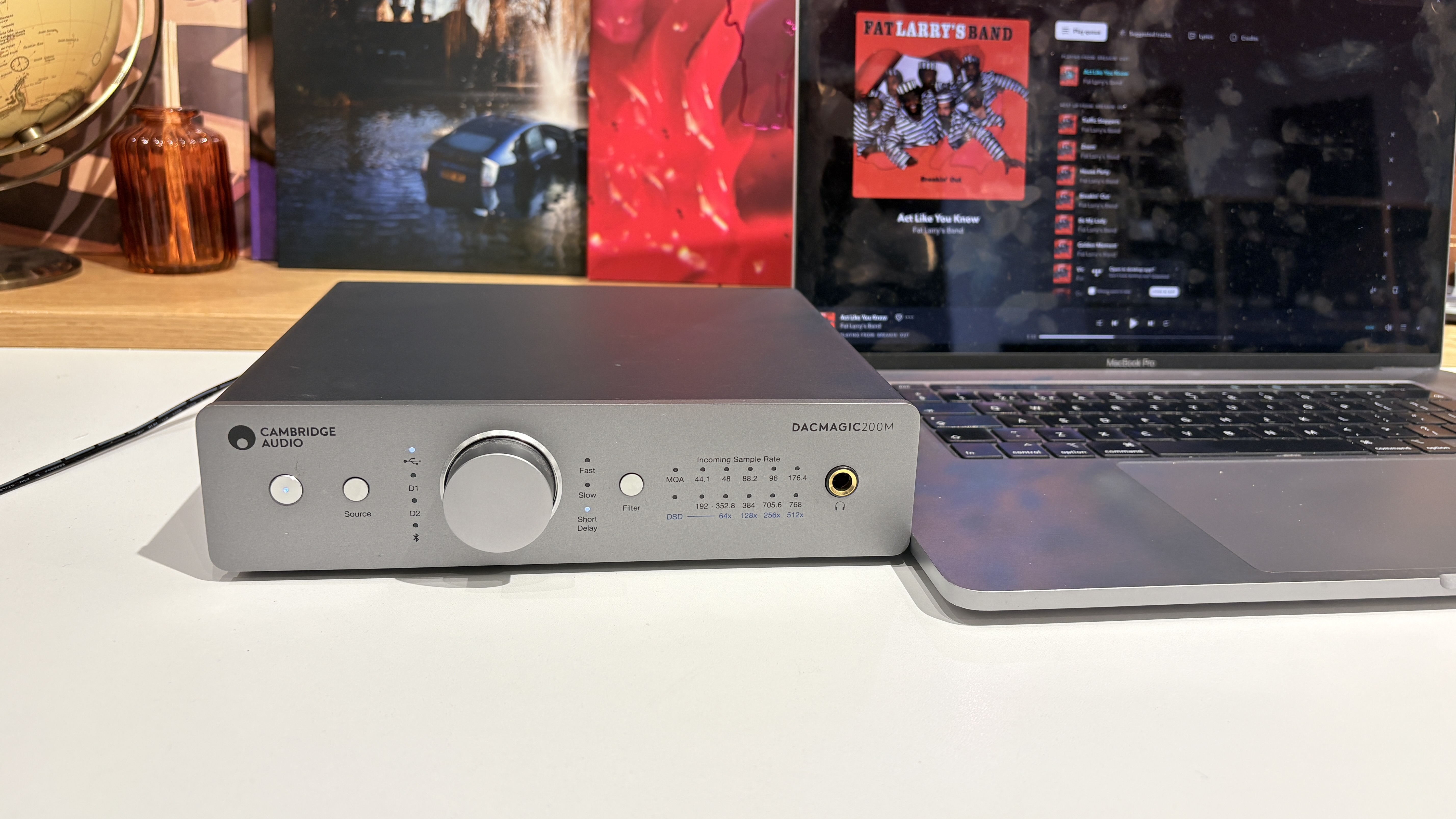 Cambridge Audio DacMagic 200M on desk