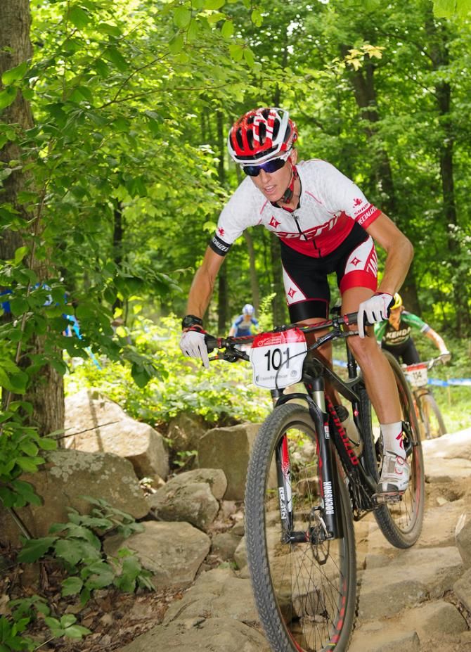 Lea Davison (Specialized) was gapped by Chloe Woodruff but maintained contact with Gould