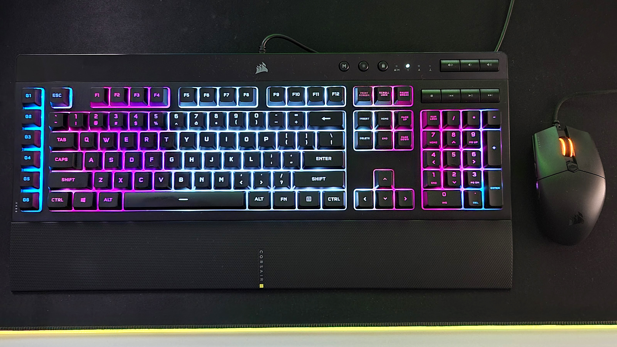  CORSAIR K55 RGB PRO-Dynamic RGB Backlighting - Six