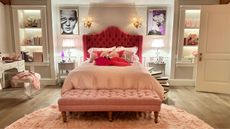 elle's bedroom in the new Elle series