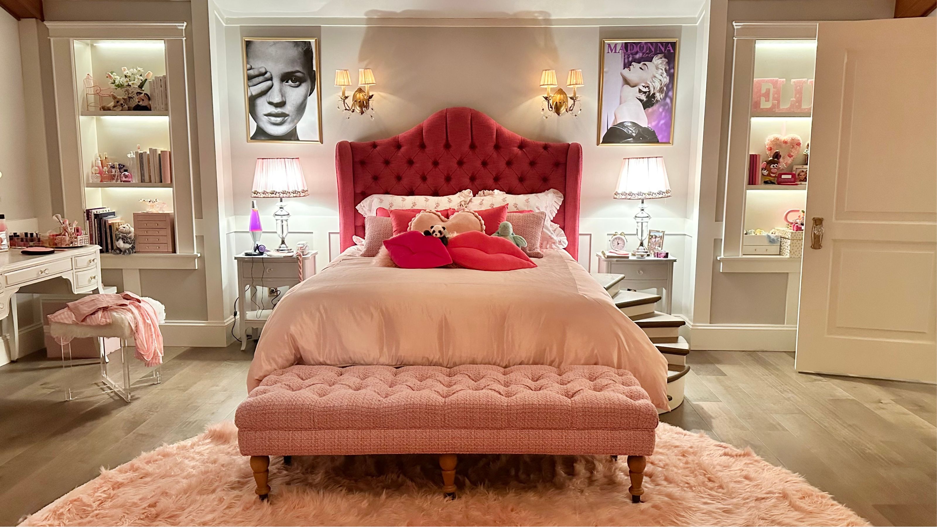 elle's bedroom in the new Elle series