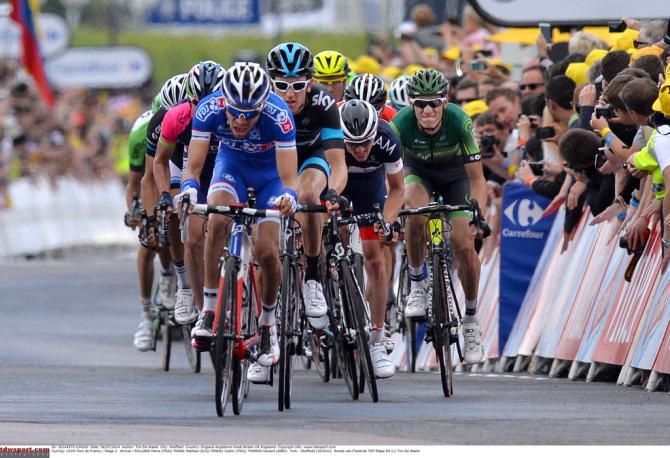 Pinot leads home the chasers