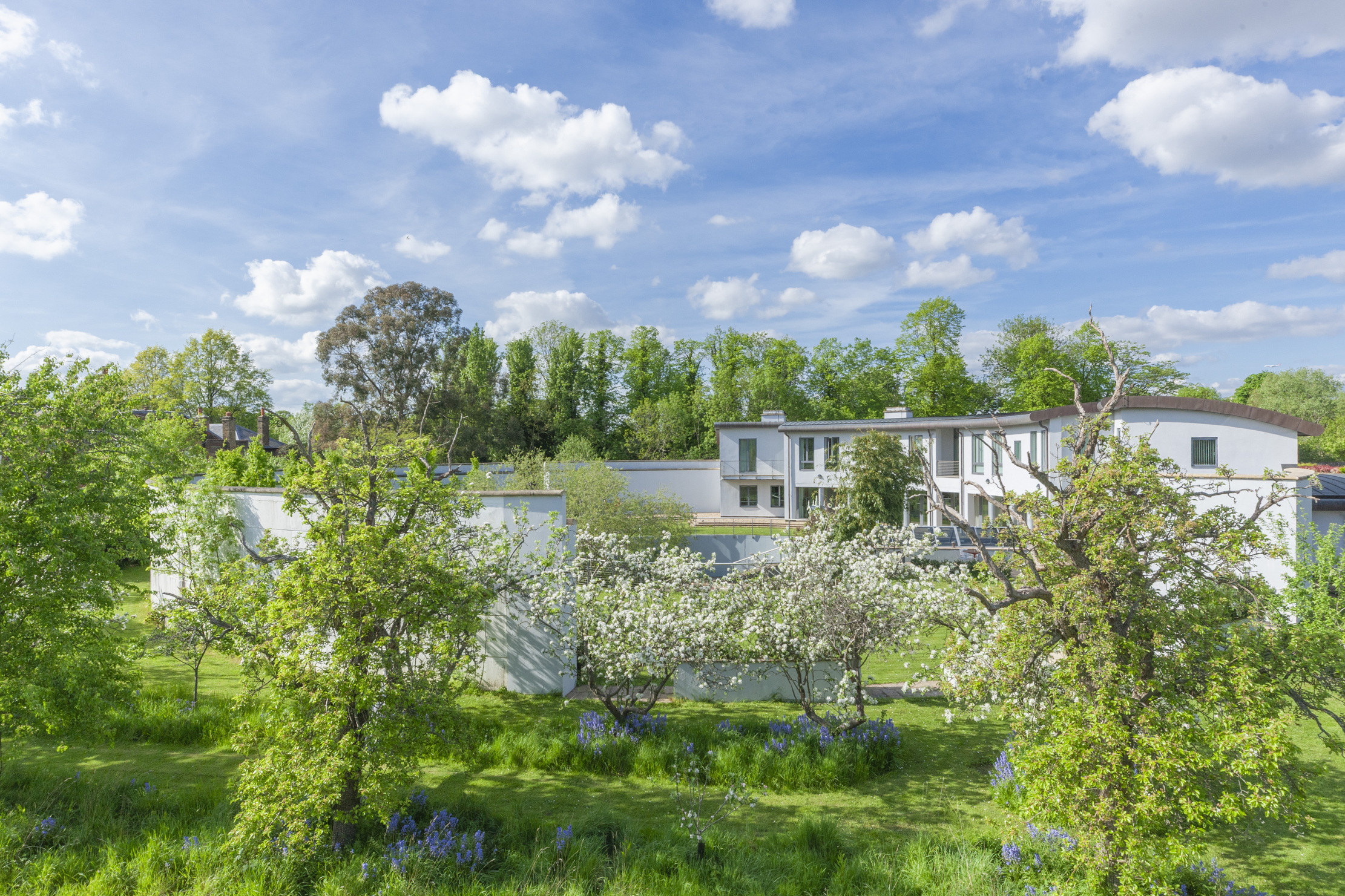 Images of the Modernist miracle that is Rotunda in Bushy Park