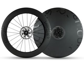 A pair of Parcours wheels, including the Chrono Max front and Disc2 rear
