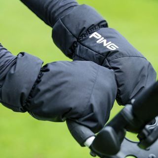 Ping Cart Mittens