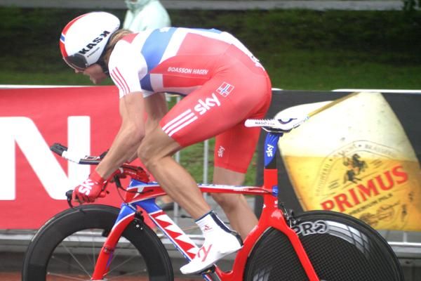 Edvald Boasson Hagen changed into his national champion's skinsuit for the prologue.