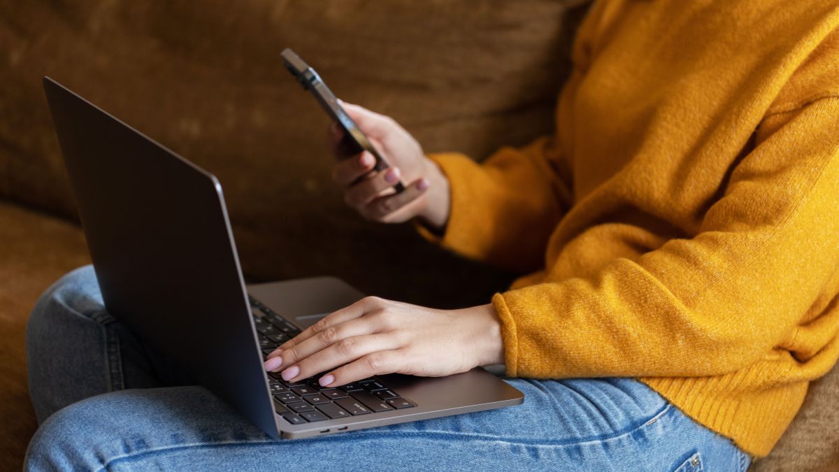 Girl with MacBook 