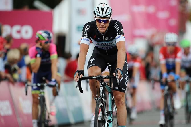 Niki Terpstra finishes up