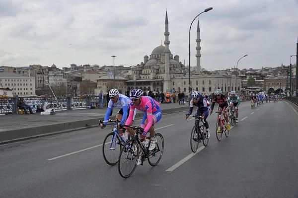 Breakaway attempt in front of Sultanhamet