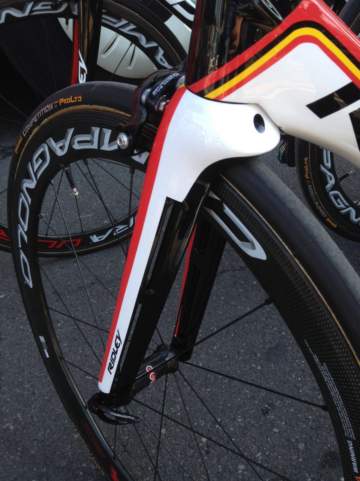Tony Gallopin's front forks on his Ridley road bike