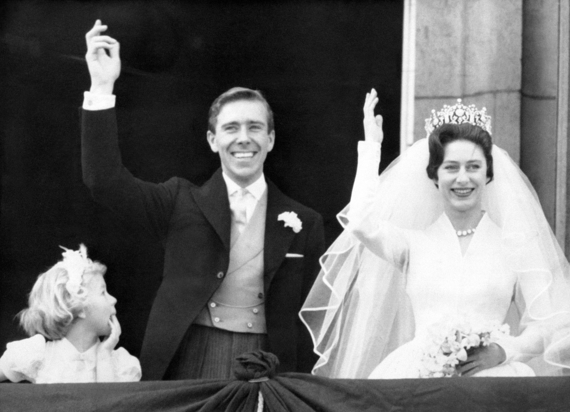 Princess Margaret and Anthony Armstrong Jones waving on their wedding day