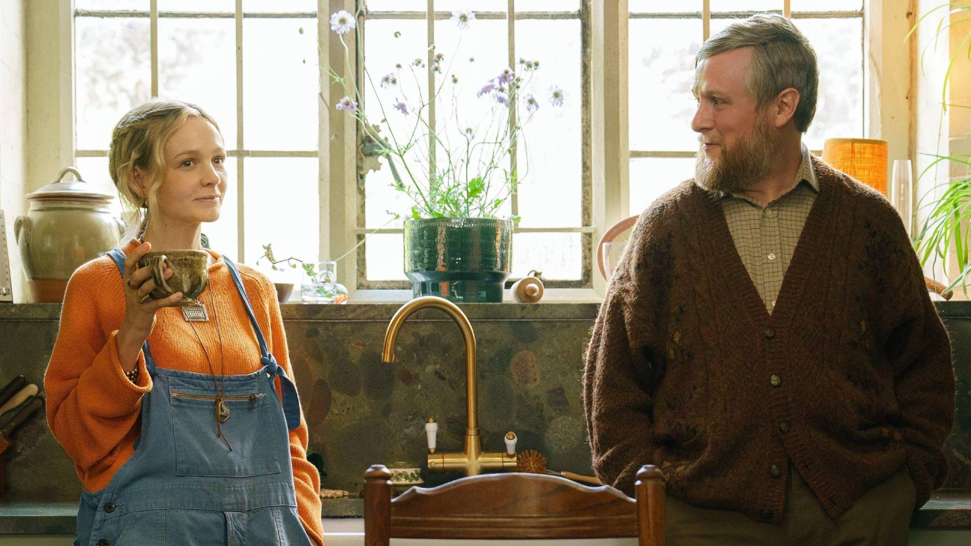 (L-R) Carey Mulligan as Nell Mortimer and Tim Key as Charles Heath in "The Ballad of Wallis Island"
