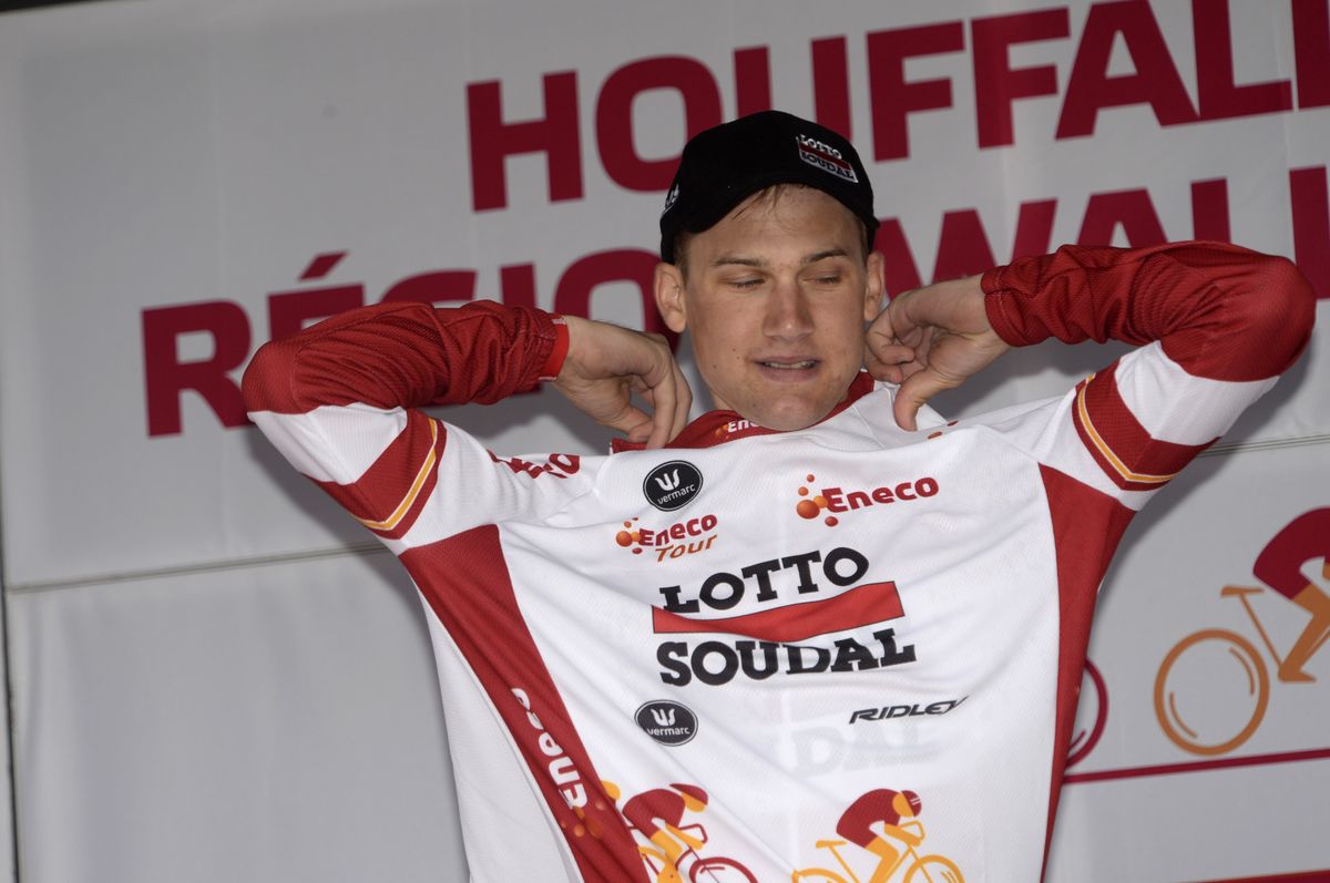 Wellens pulls on the leader's jersey