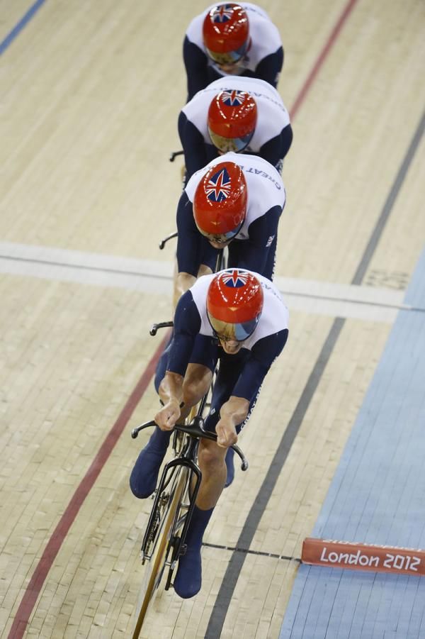 Great Britain on course for gold and the world record