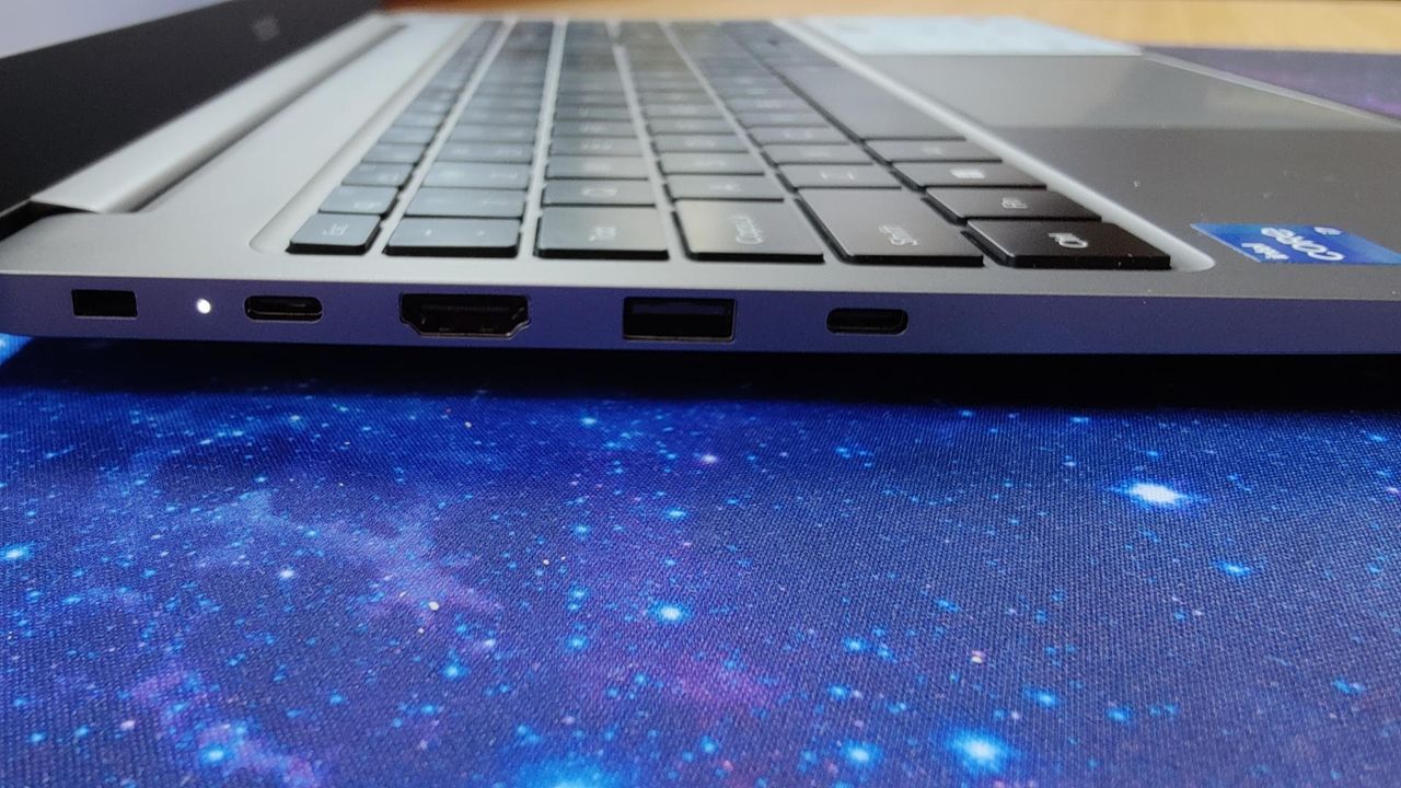 Tecno Megabook T1- view of ports on left side of laptop.