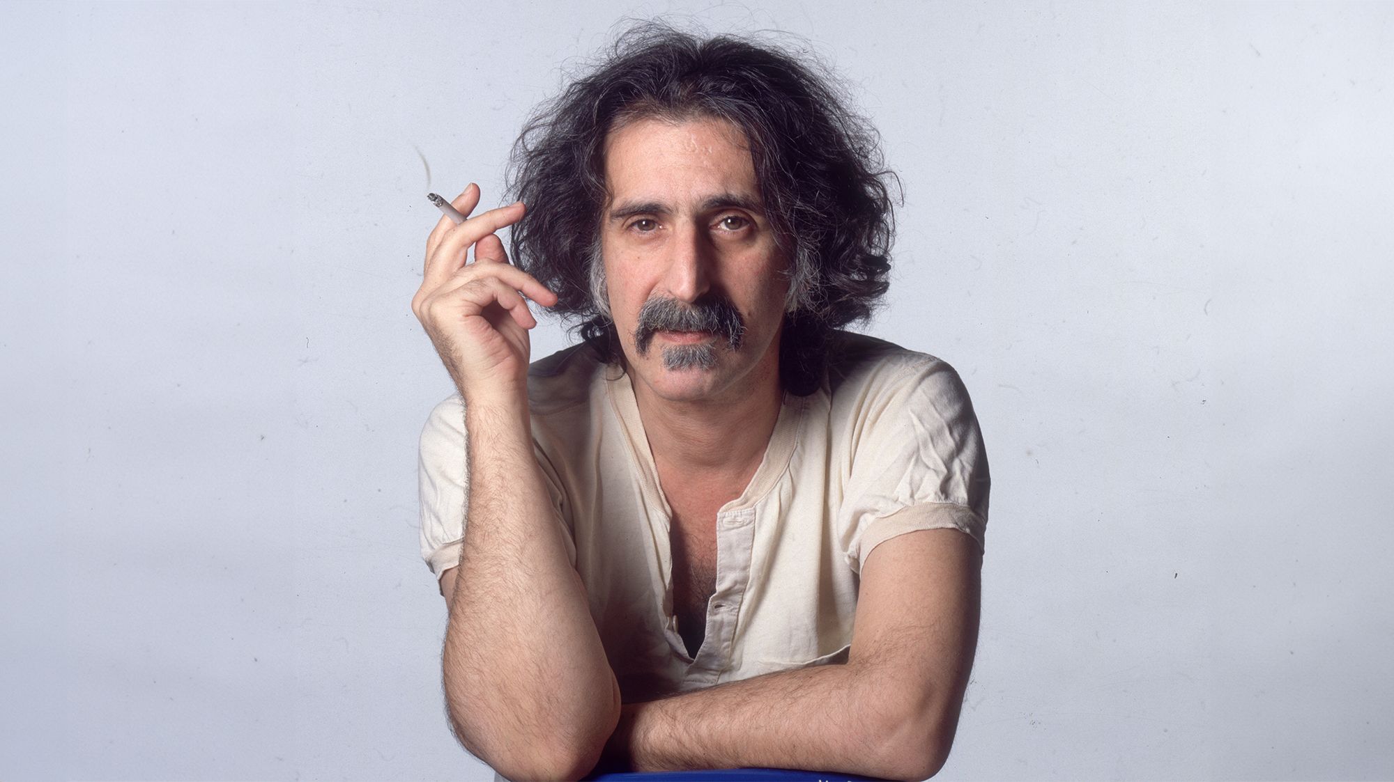 Adrian Belew on the last time he saw Frank Zappa: “His voice was a whisper”