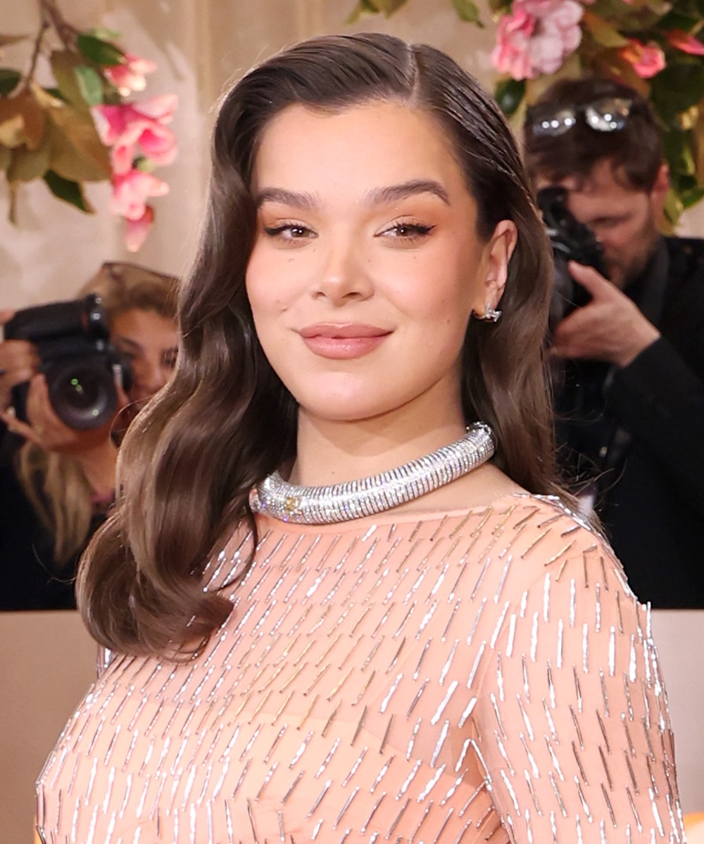 Hailee Steinfeld at the Golden Globes.