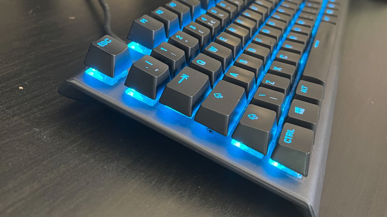 SteelSeries Apex 5 height