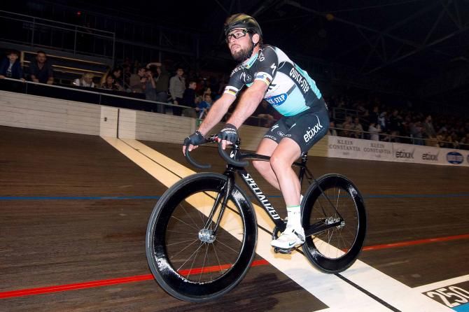 Mark Cavendish looks comfortable on his Specialized track bike