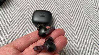 Noise cancelling in-ear headphones: JBL Live Pro 2 TWS
